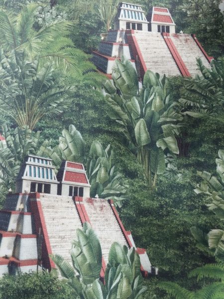 Τροπικό ύφασμα απεικόνηση αρχαίου ναού Τιαχουανάκο Περού σε 2.80 φάρδος σε 100% βαμβακερό καραβόπανο κατάλληλο για κουρτίνα ,ντύσιμο καναπεδων και μαξιλάρια εσωτερικών και εξωτερικών χώρων.Ψηφιακή εκτύπωση 
