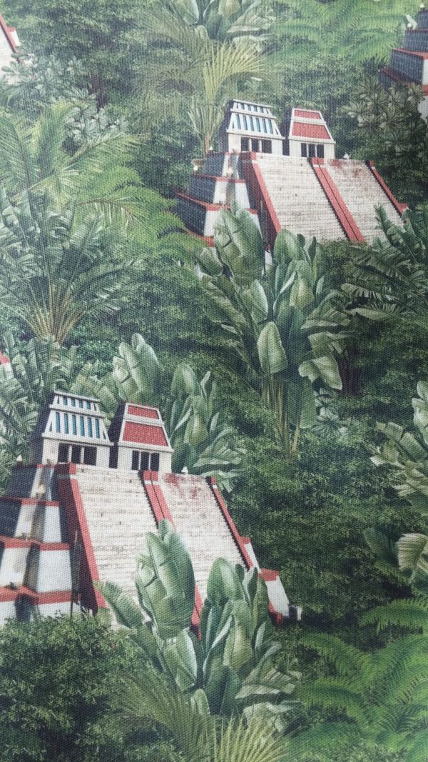Τροπικό ύφασμα απεικόνηση αρχαίου ναού Τιαχουανάκο Περού σε 2.80 φάρδος σε 100% βαμβακερό καραβόπανο κατάλληλο για κουρτίνα ,ντύσιμο καναπεδων και μαξιλάρια εσωτερικών και εξωτερικών χώρων.Ψηφιακή εκτύπωση 