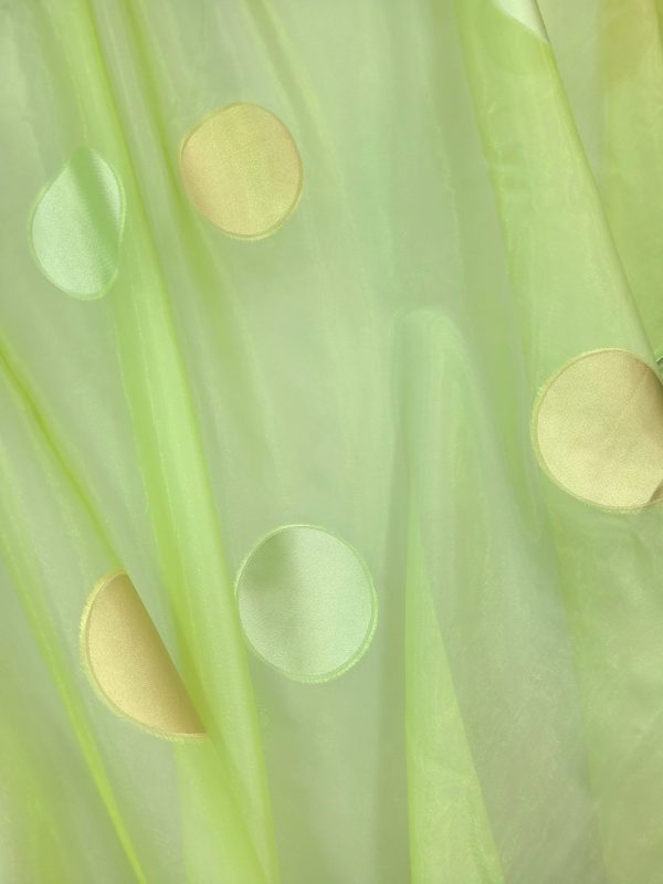 κουρτίνα βουάλ πράσινο ανοικτό με κύκλους πράσινους και χρυσό